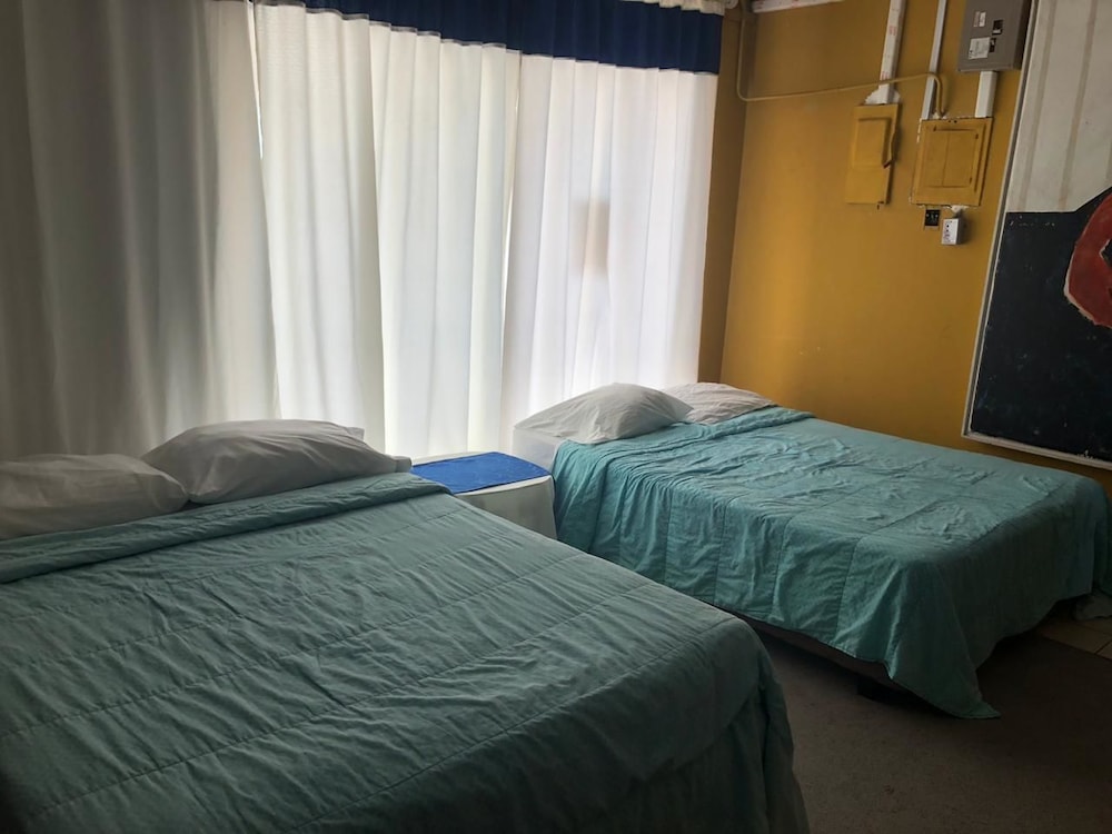 Economy Triple Room