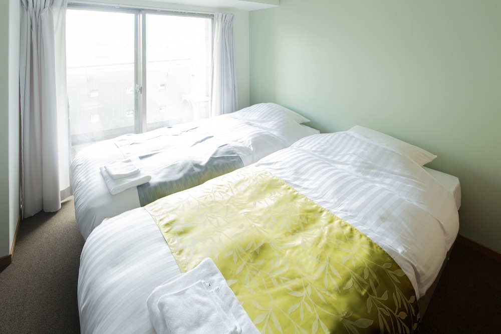 Twin Room - Photo 2