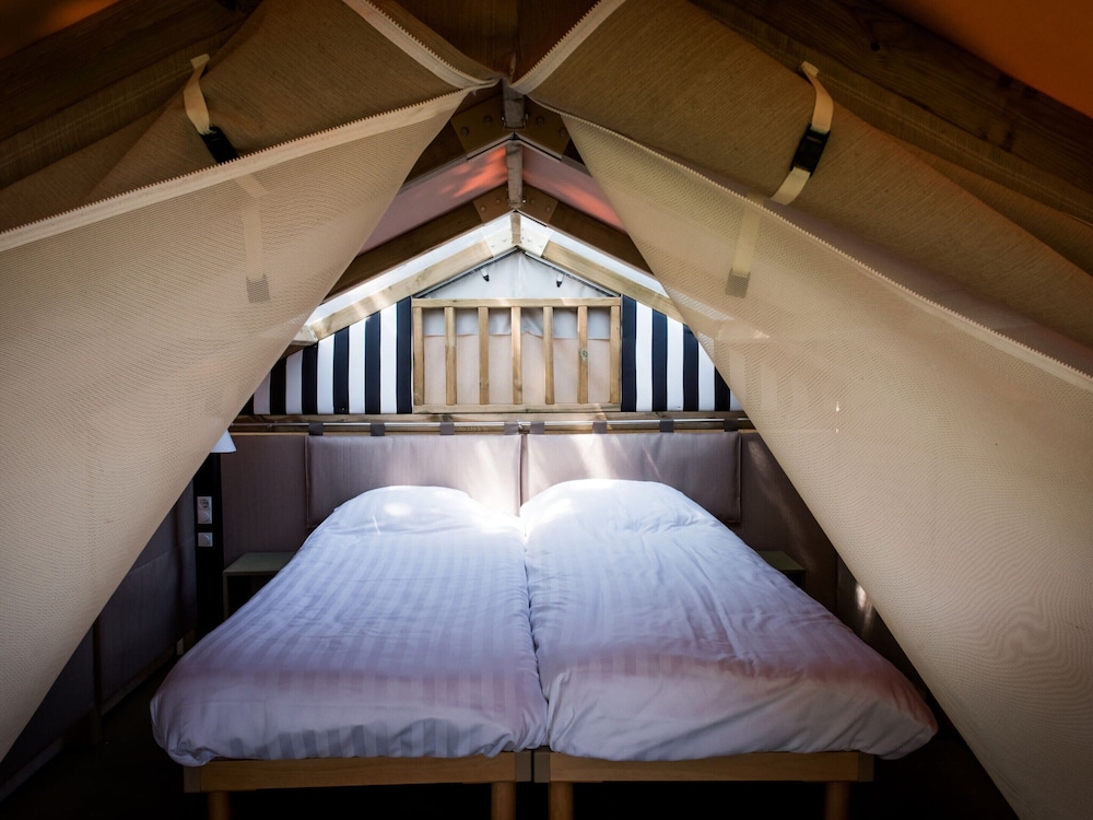 Tent photo 3