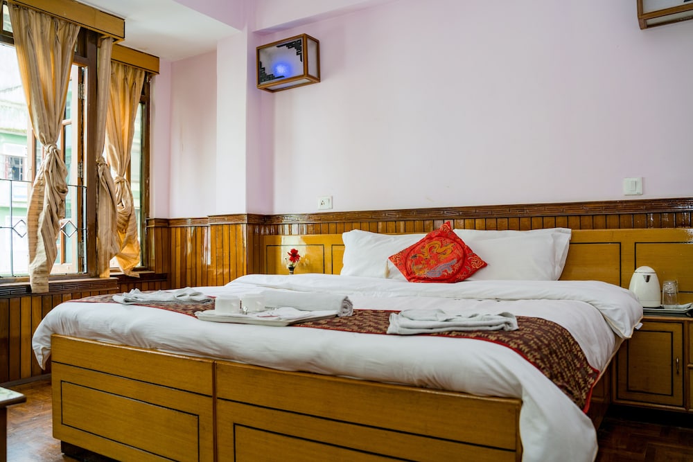 Executive Room - Photo 3