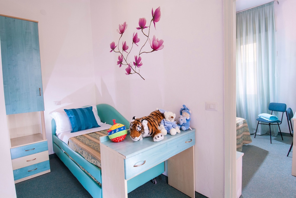 Triple Room, Balcony photo 1