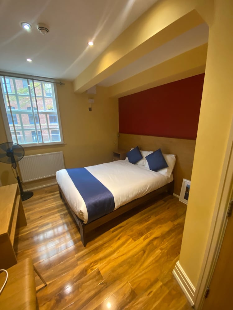 Standard Double Room photo 2