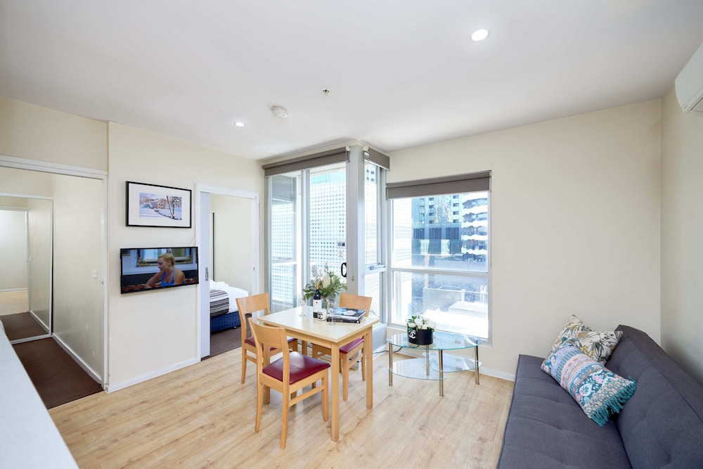 Deluxe Family Apartment - Photo 11
