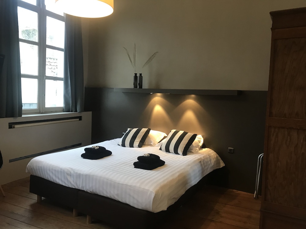 Superior Double or Twin Room - Photo 4