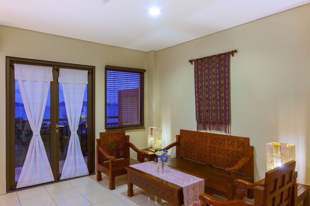 Jayakarta Suite, Sea View (Free Airport Transfers) photo 2