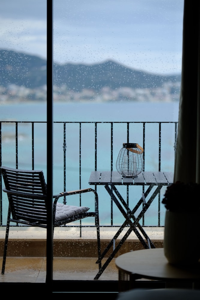 Deluxe Double or Twin Room, Sea View photo 3