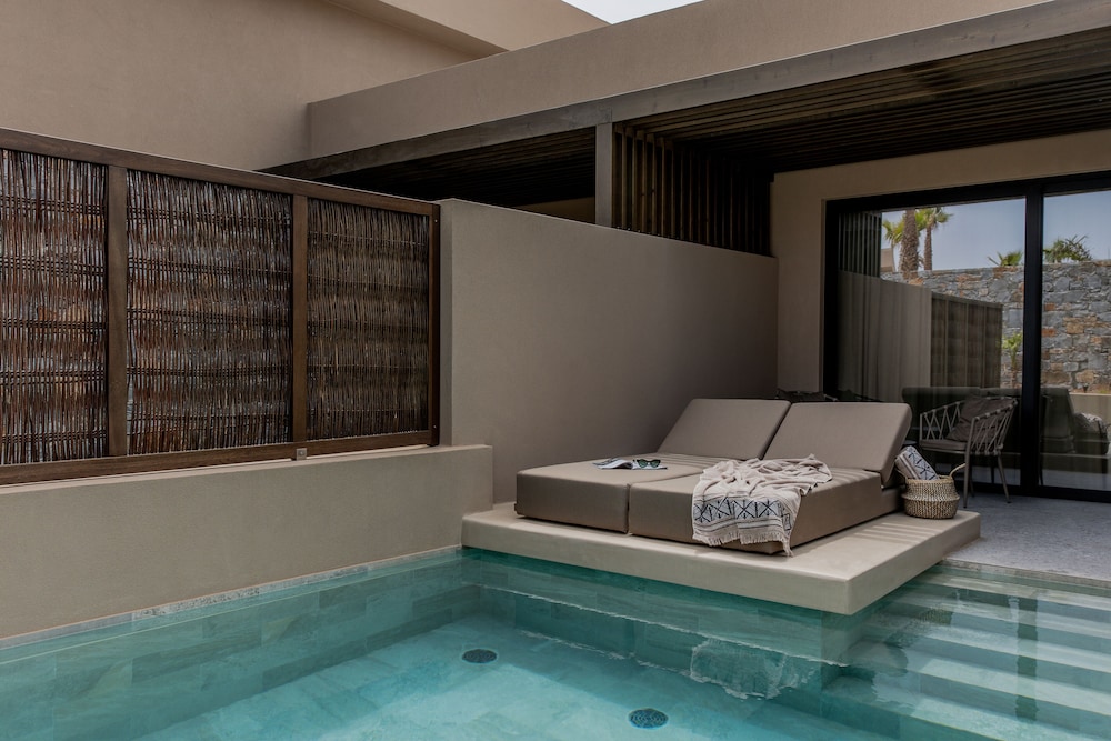 Breeze Double Deluxe with Private Pool