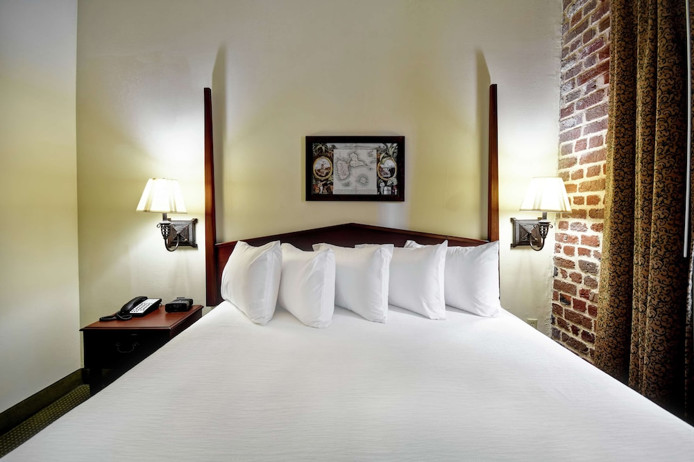 Suite, 1 King Bed (2 Rooms, Whirlpool) - Photo 2