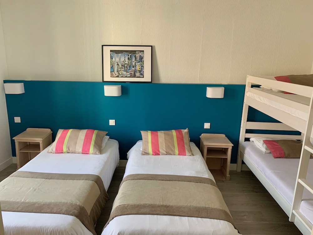 Quadruple Room - Photo 4