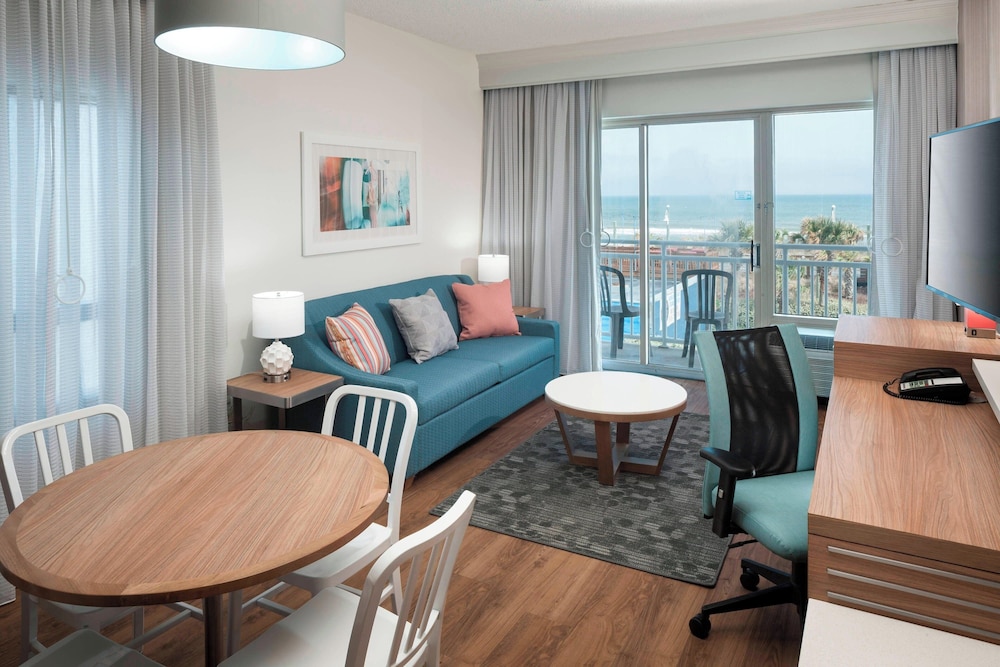 Suite, 1 Bedroom (Mobility Accessible, Roll-in Shower)