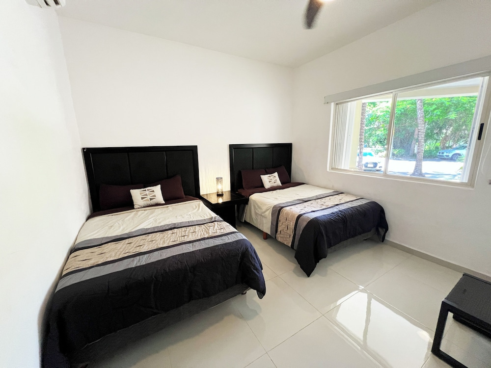Classic Apartment, 2 Bedrooms, Garden View, Ground Floor photo 2