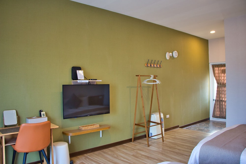 Standard Quadruple Room - 2 person only photo 2
