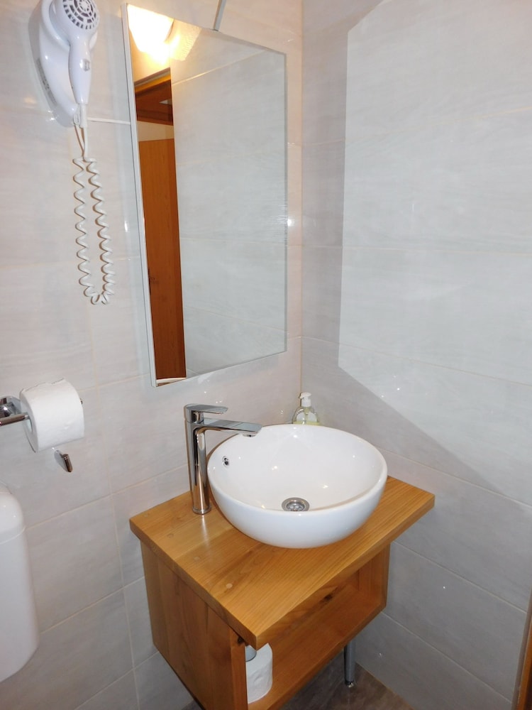 Comfort Apartment, 1 Bedroom, Balcony, Garden View photo 3