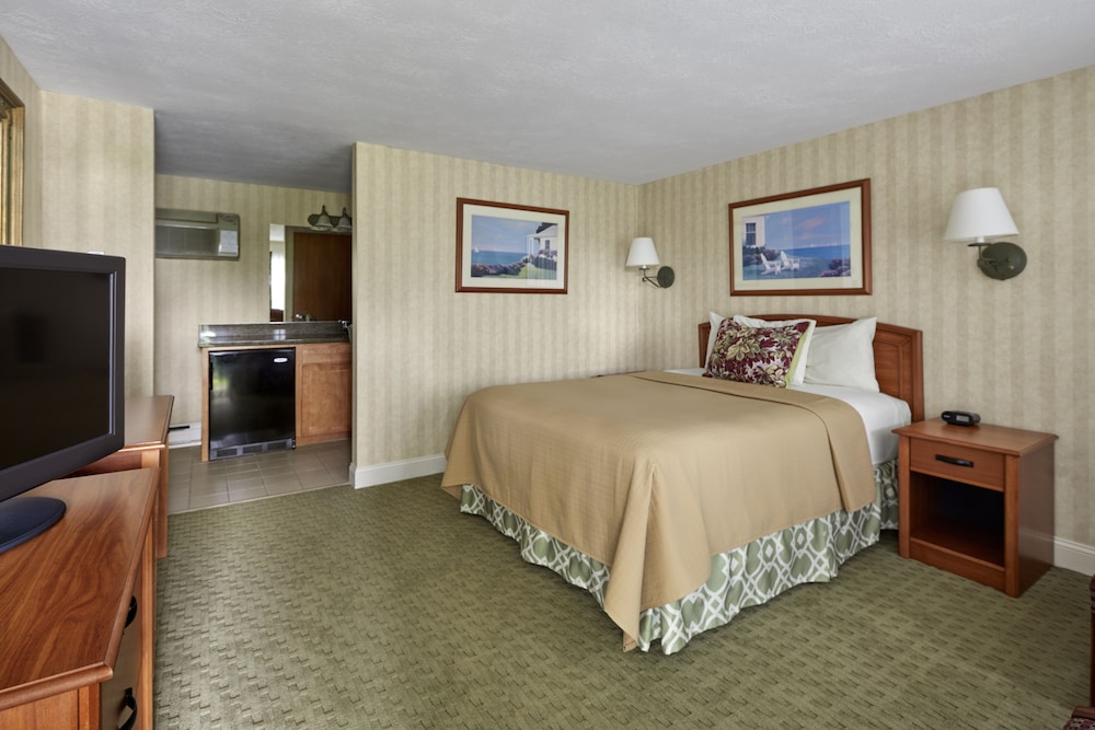 Deluxe Room, King Bed photo 2