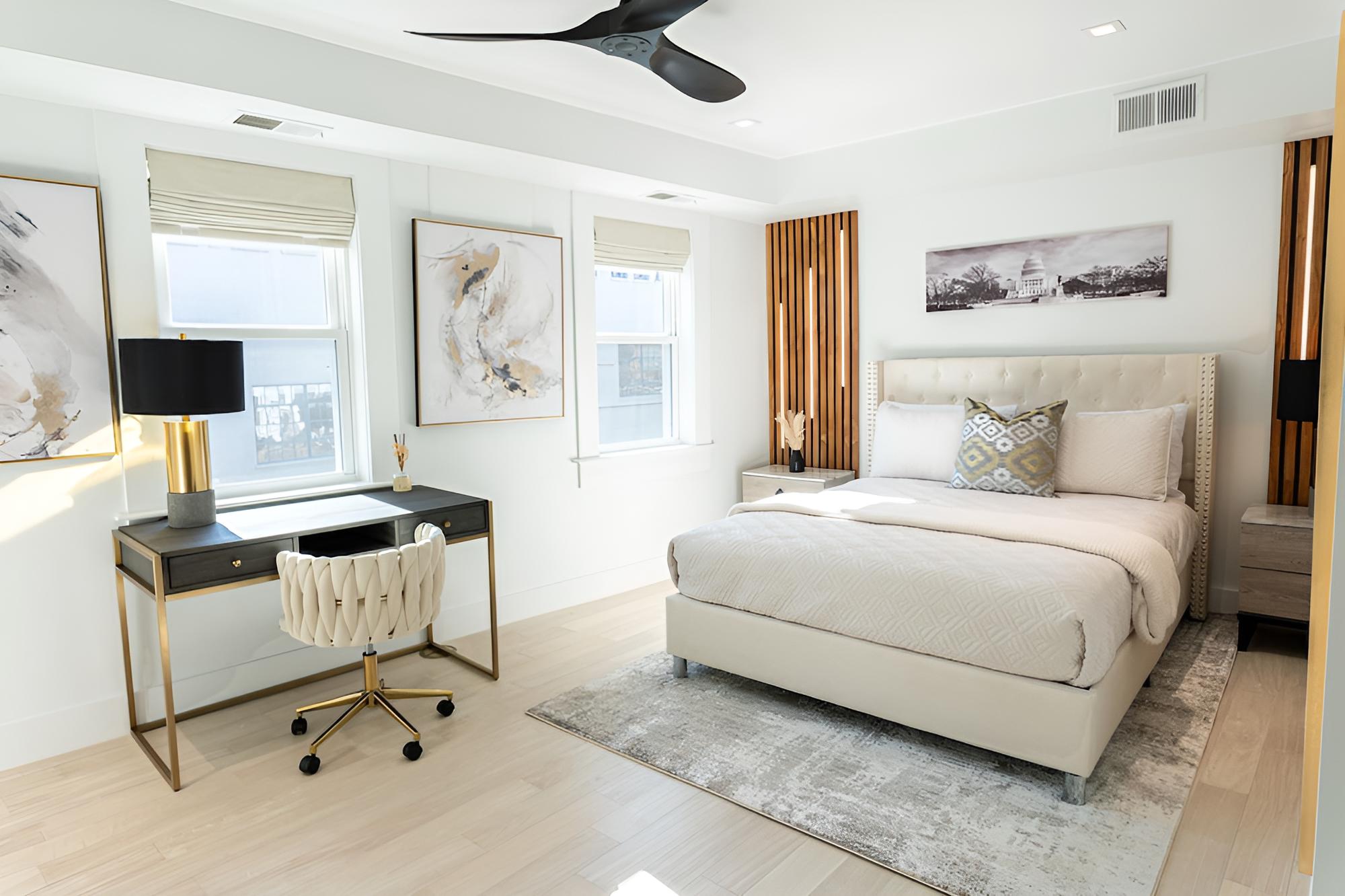 Luxury Townhome, 2 Bedrooms, Canal View photo 2
