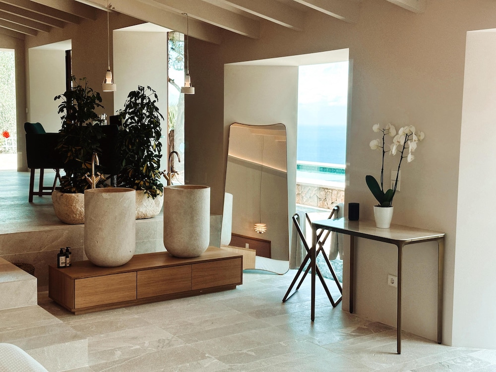 Grand Suite, Private Pool, Sea View photo 2