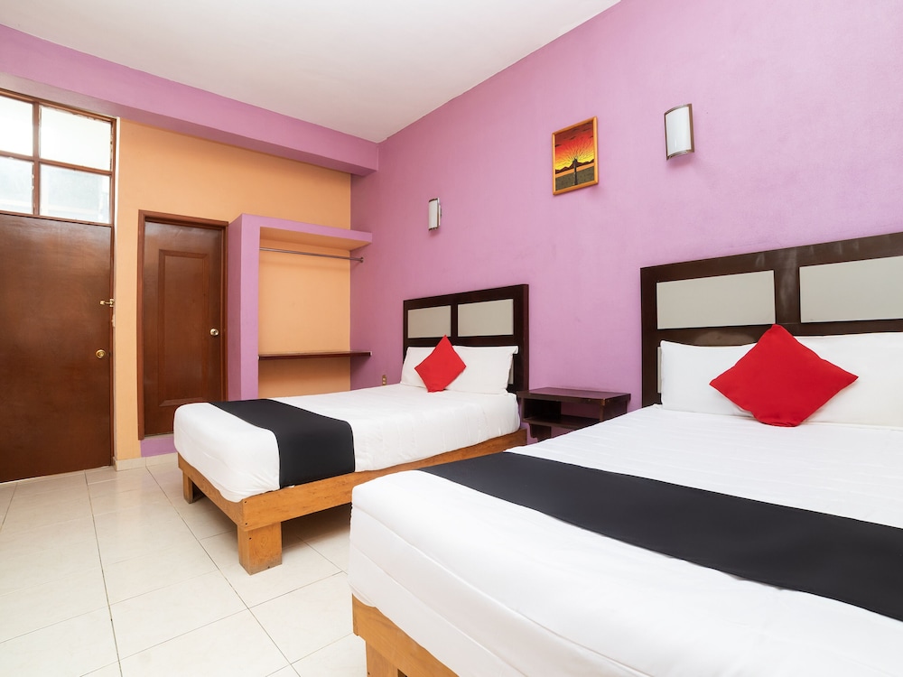 Standard Room, 2 Double Beds - Photo 4