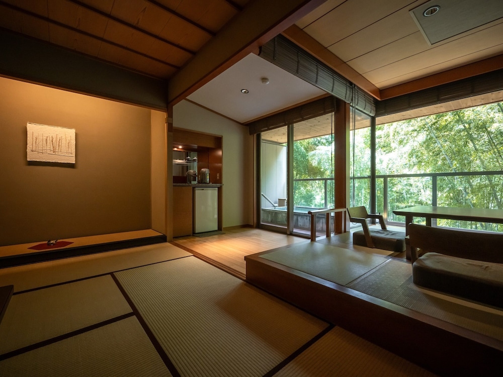 Japanese Room with Private Open Air Bath photo 2