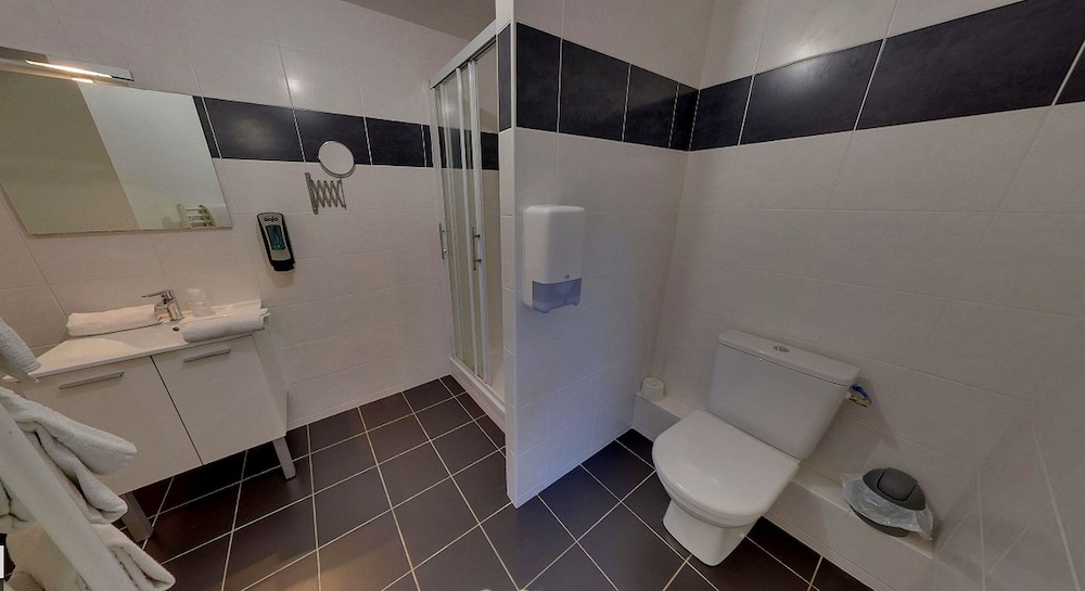 Standard Double Room - Photo 2
