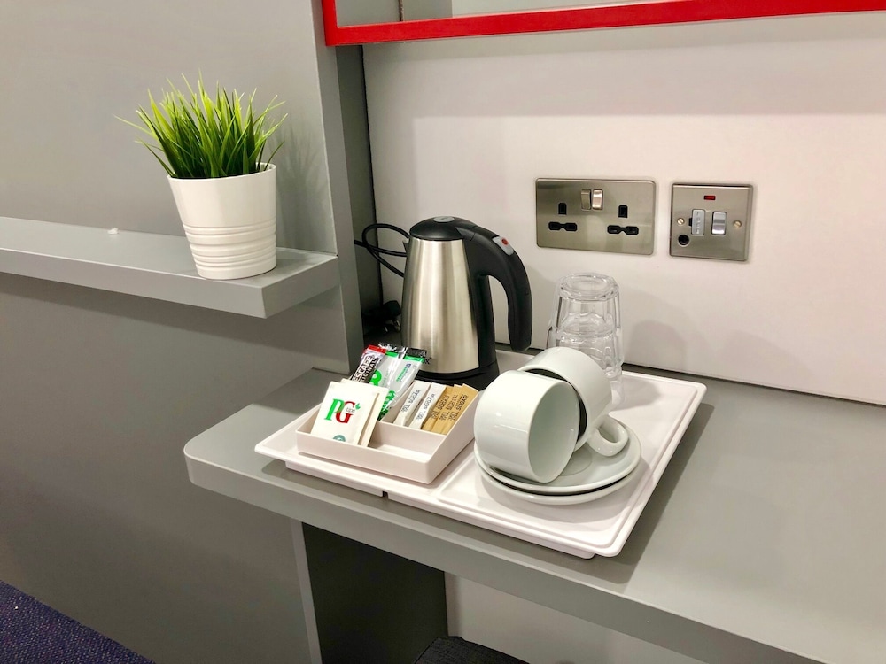 Double or Twin Room, Ensuite - Photo 6