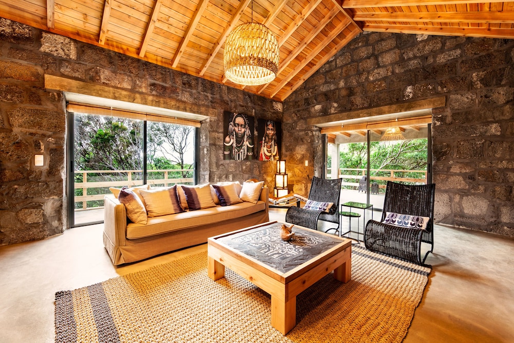 Luxury Villa, 2 Bedrooms, Ocean View, Oceanfront photo 2