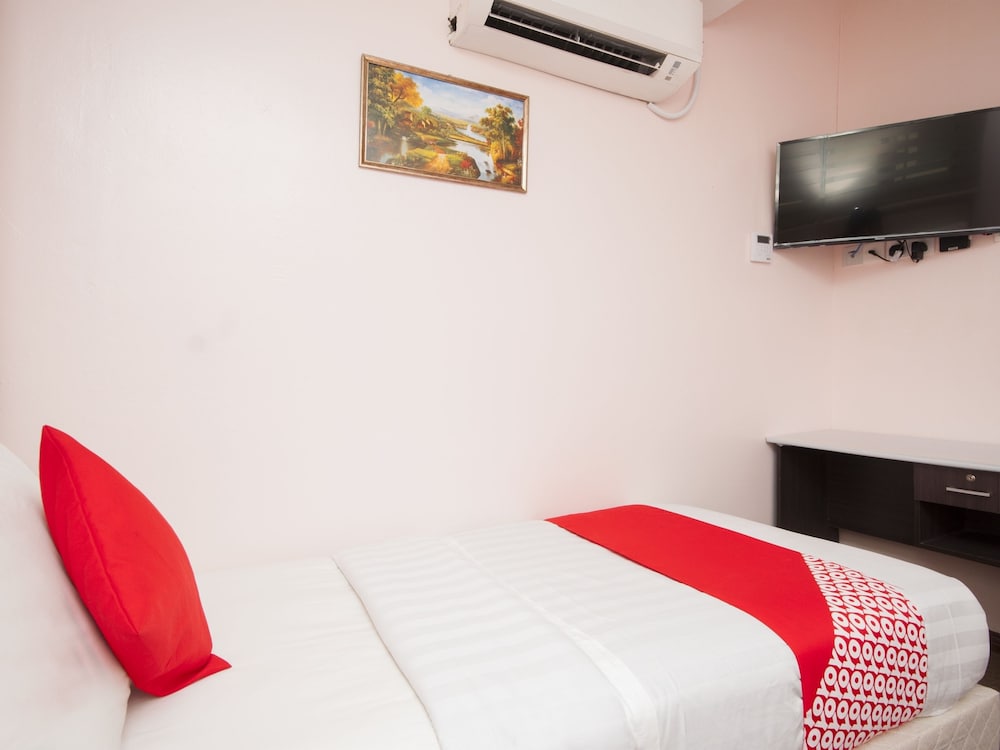 Deluxe Twin Room photo 3