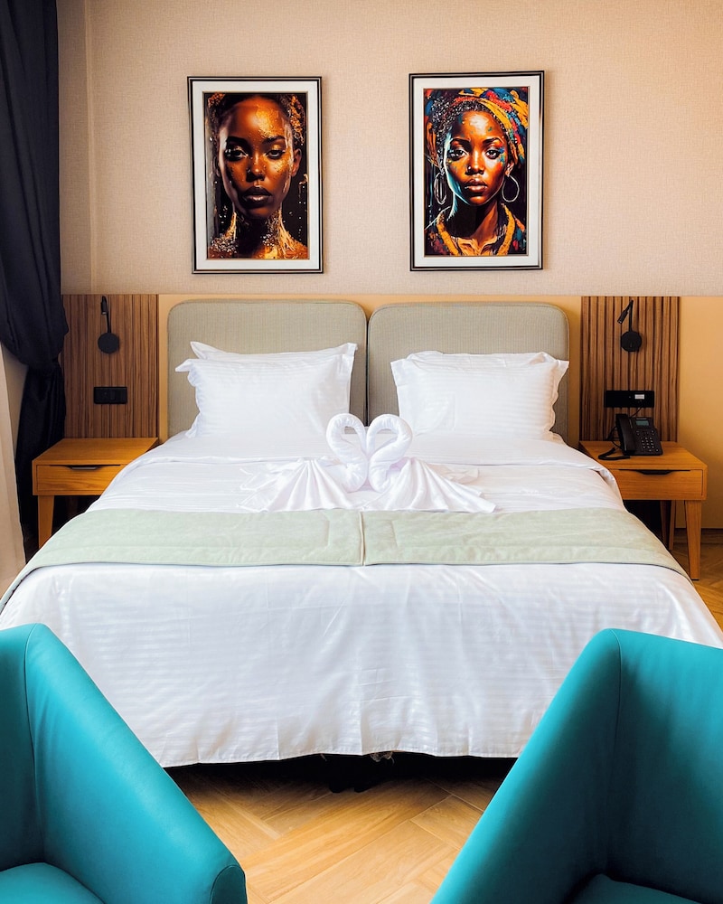 Deluxe Suite photo 3
