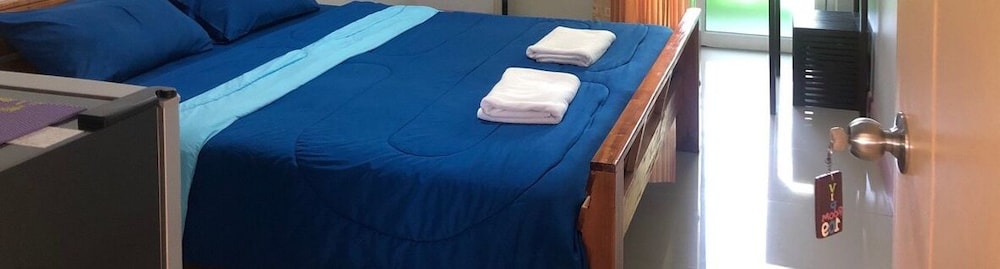 Deluxe Room, 1 King Bed photo 1