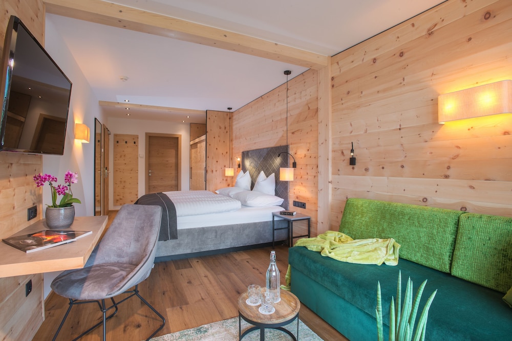 Deluxe Double Room photo 2