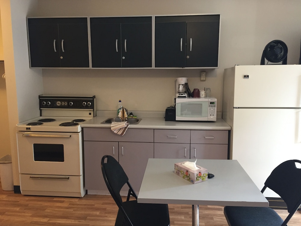Deluxe Studio Suite photo 3