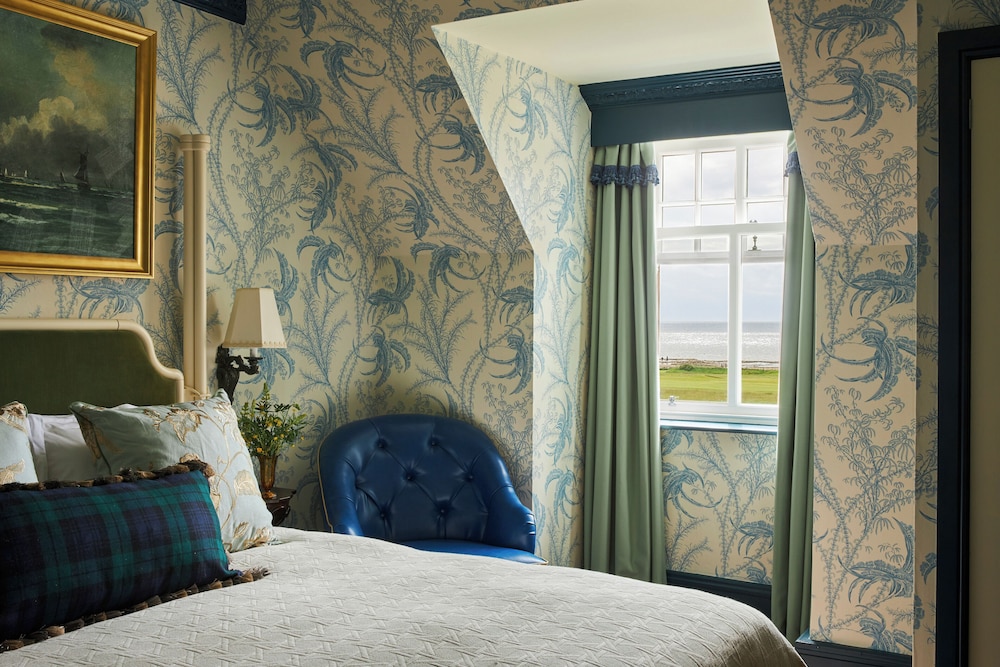 Deluxe Room, 1 Double Bed (Marine Sea View Double) - Photo 8