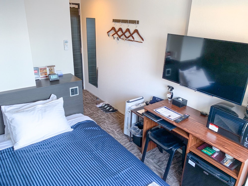 Single Room, Smoking (Dog Friendly) photo 3
