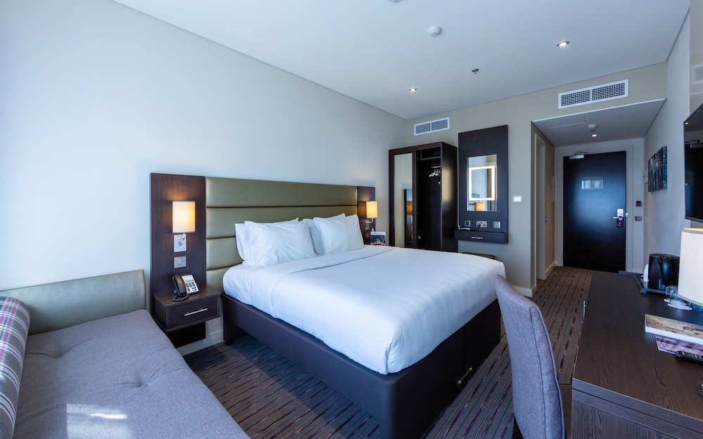 Double Room, Non Smoking (FREE Airport Shuttle ) - Photo 2