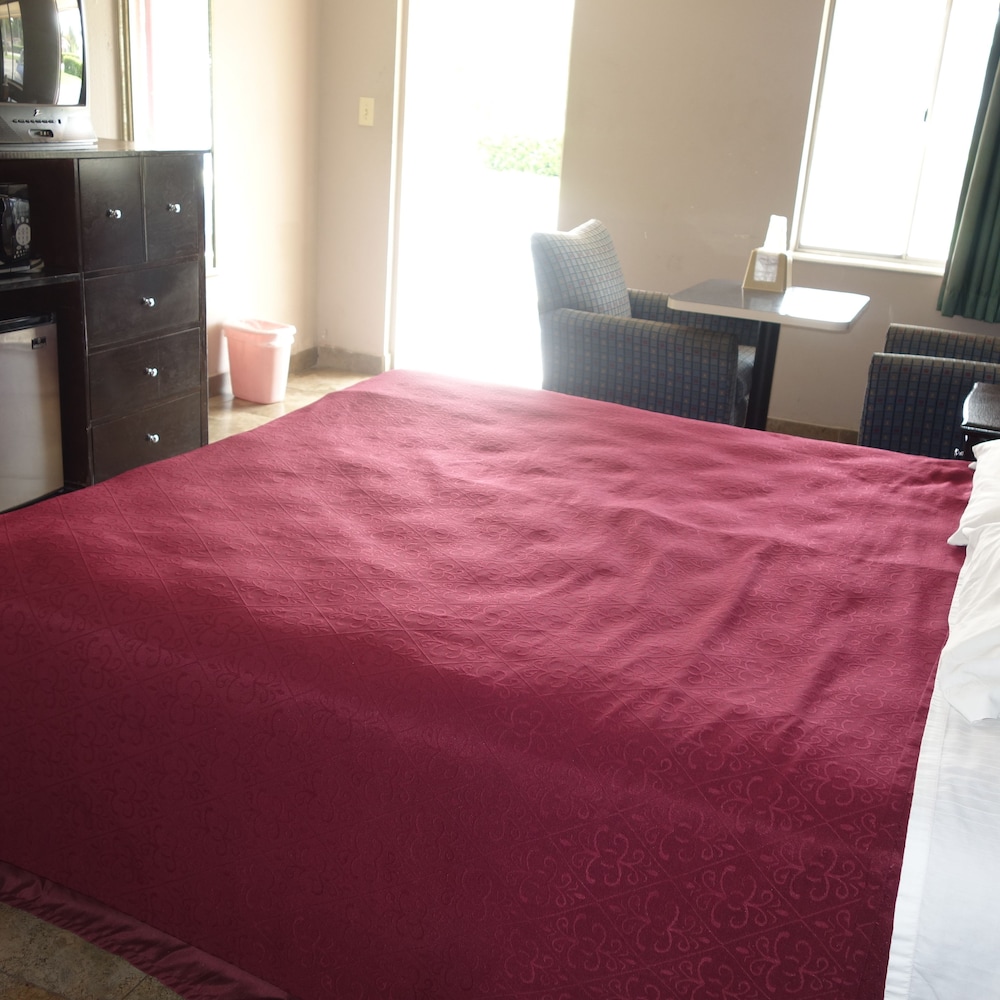 Single Room, 1 Double Bed, Smoking photo 1