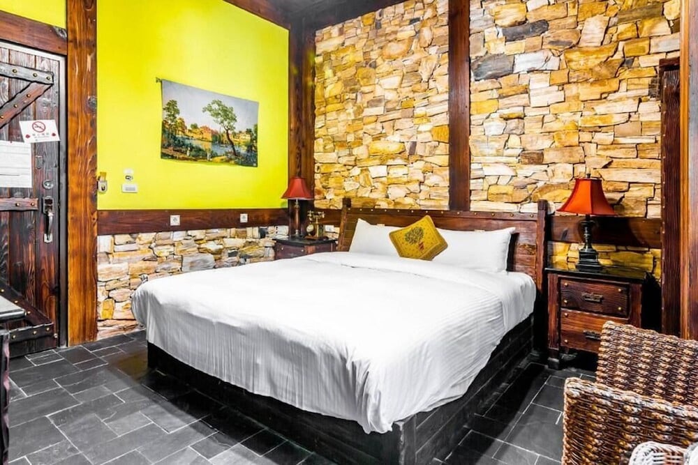 Standard Double Room (53.63)
