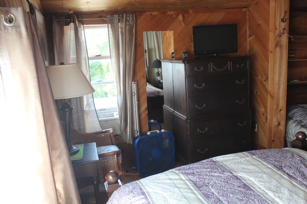 Standard Room, 2 Queen Beds photo 1