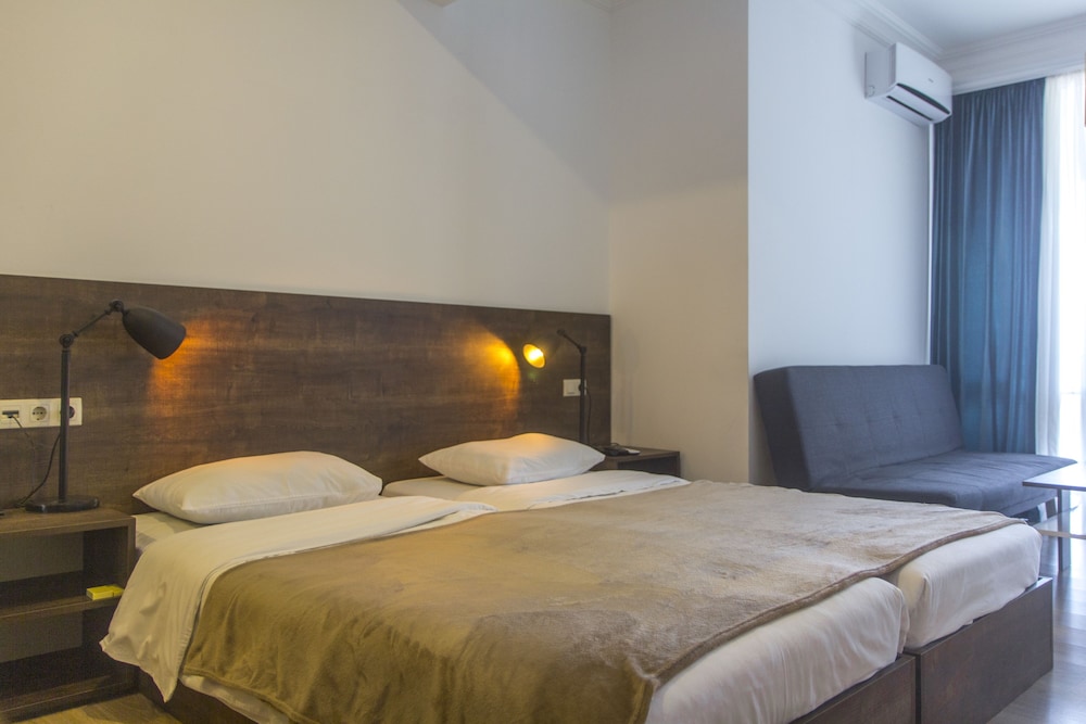 Triple Room, Balcony