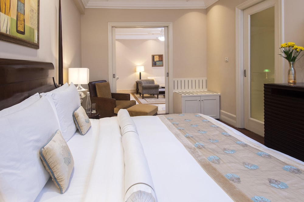 Suite, Non Smoking (Viceroy House Estate) thumbnail 5