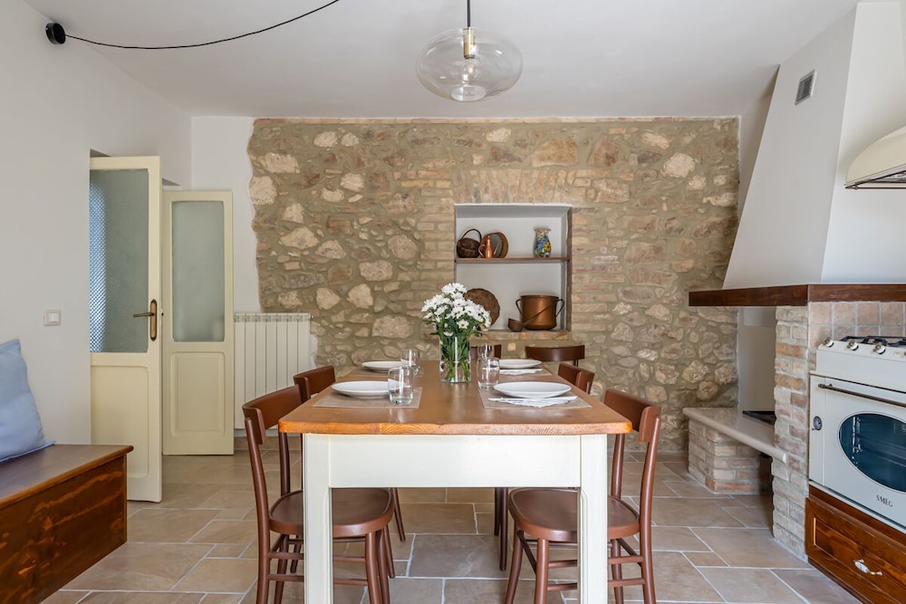 Villa photo 3