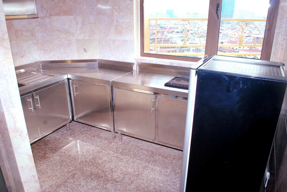 City Studio Suite, 1 Double Bed, Non Smoking, City View photo 3