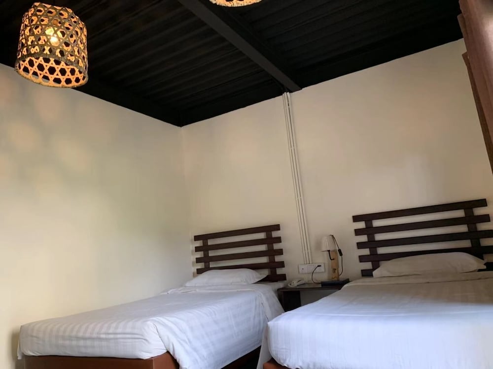 Economy Twin Room photo 1