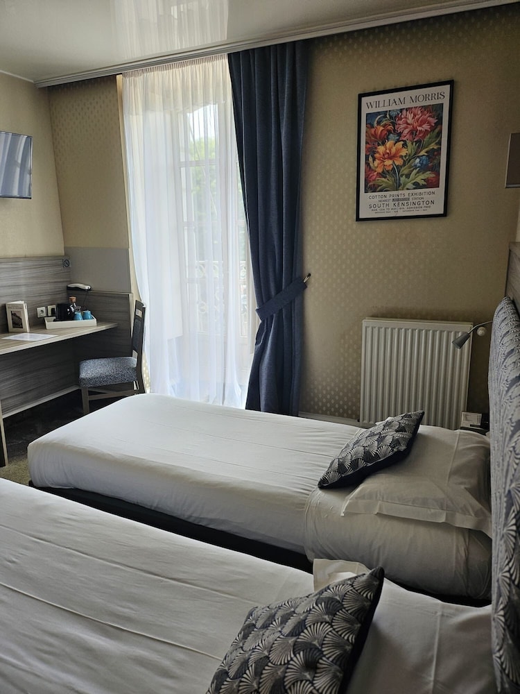 Superior Double or Twin Room - Photo 4