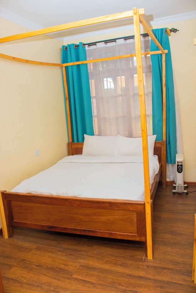 Basic Triple Room