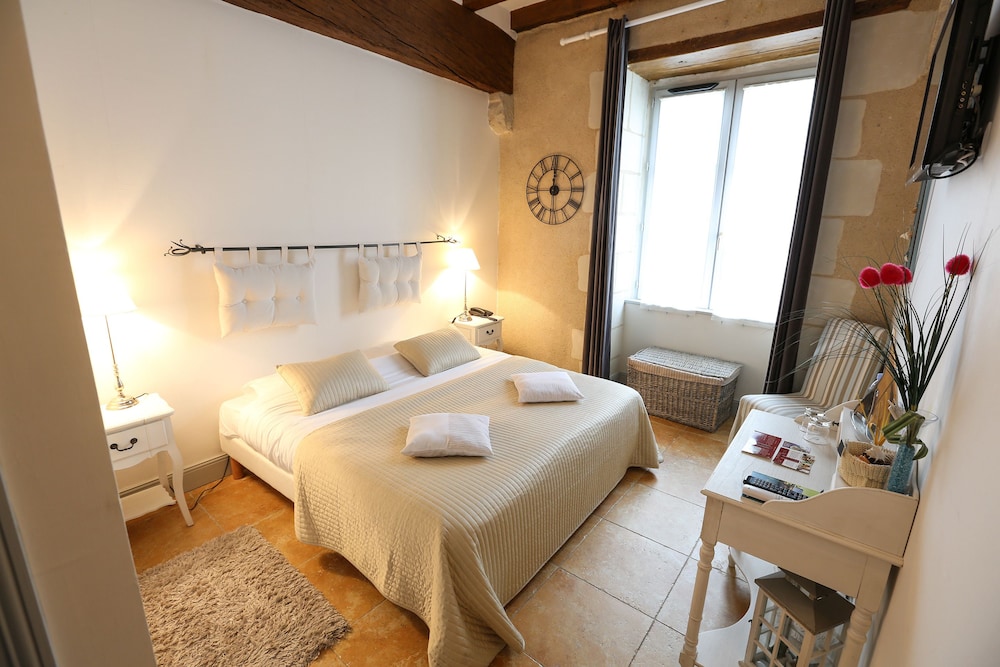 Standard Double Room - Photo 2