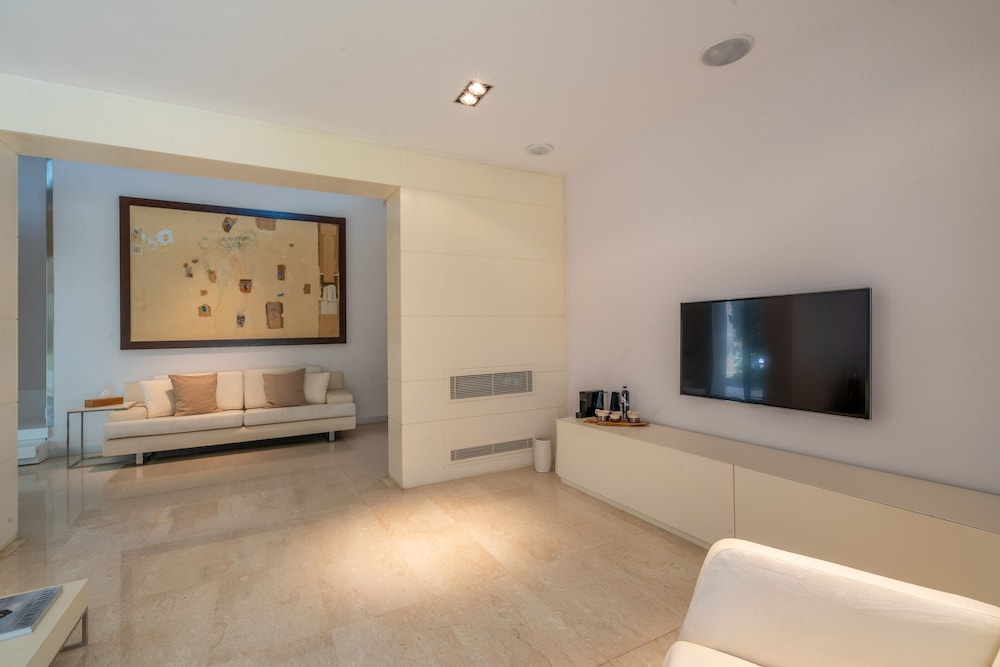 Duplex - Photo 3