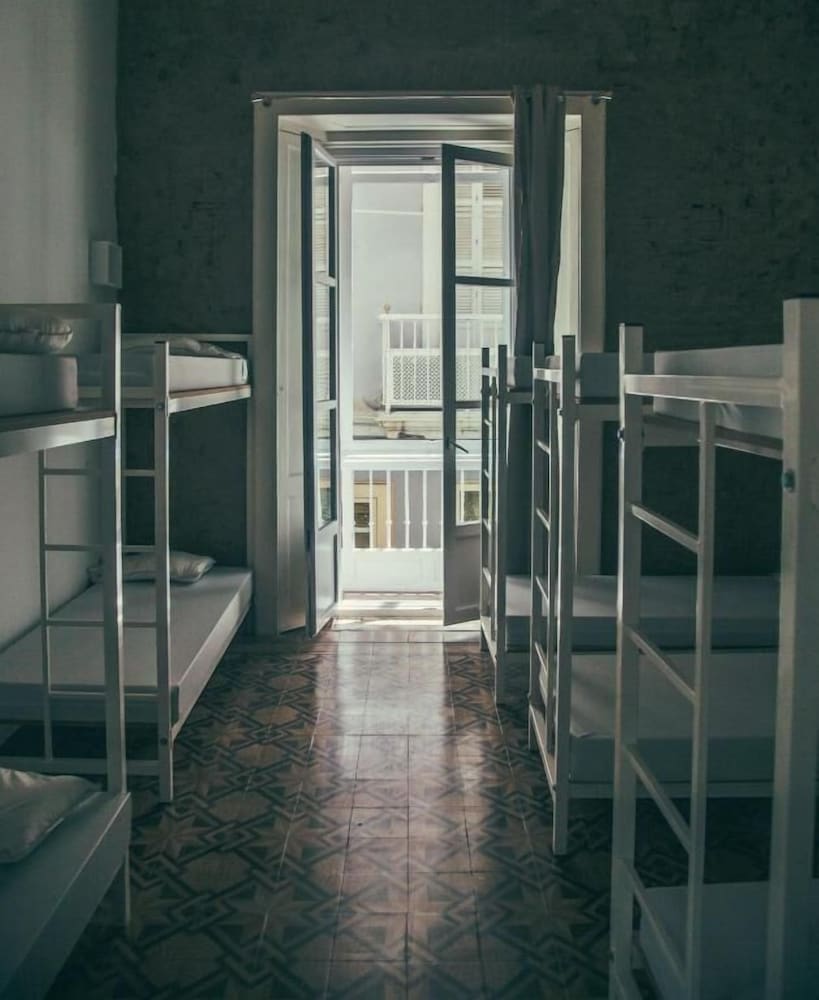 Bed In 10-Bed Mixed Dormitory Room, Shared Bathroom