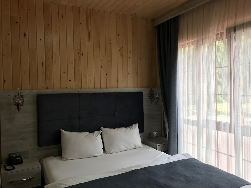Twin Room, Smoking, Lake View photo 1