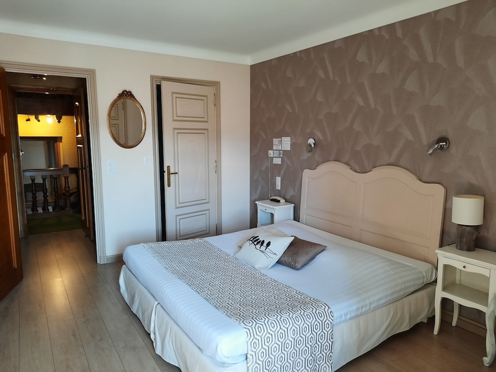 Room photo 2