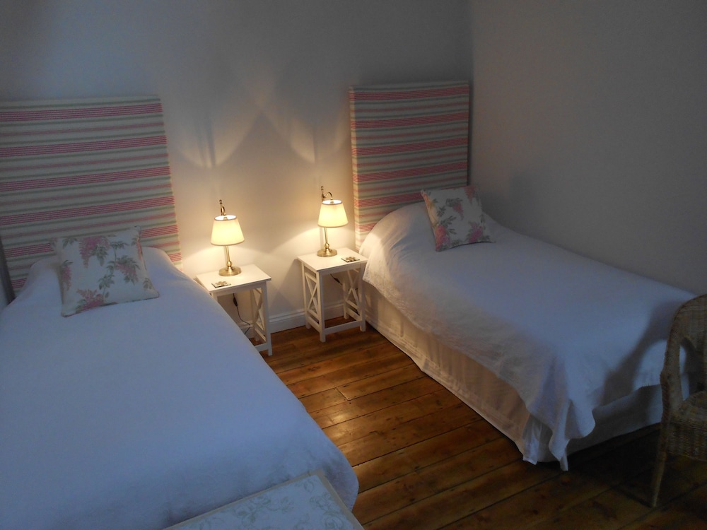 Exclusive Twin Room, 2 Twin Beds (Bowithick) photo 1