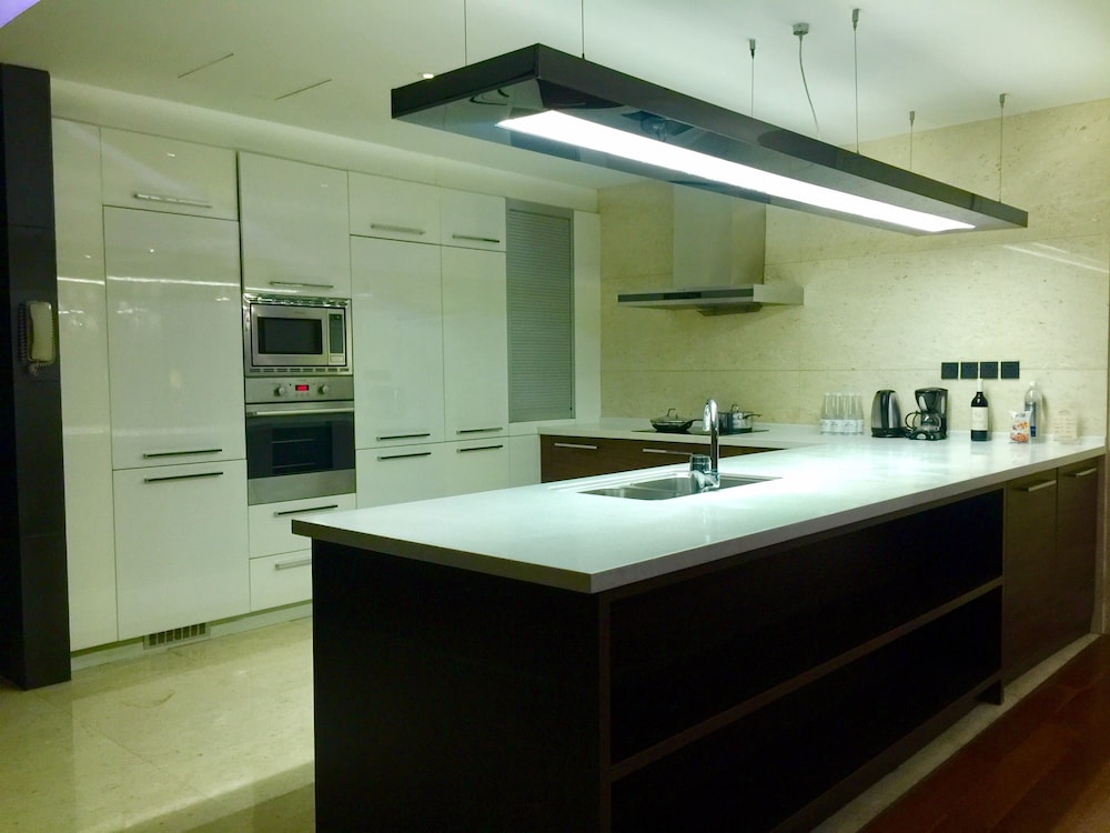 Apartment, 3 Bedrooms - Photo 26